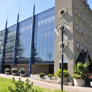 Szálloda Ih Milano Blu Visconti